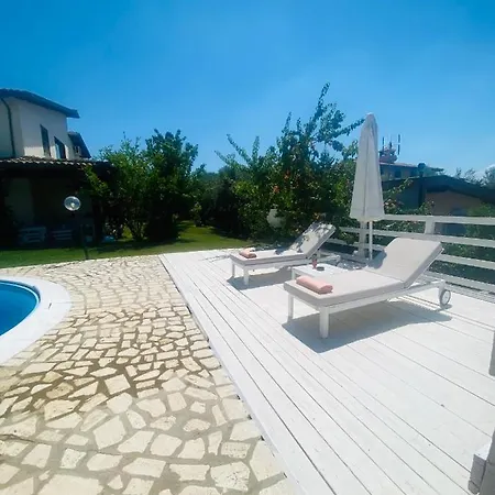 Villa Chanel Garden Relaxation Formello